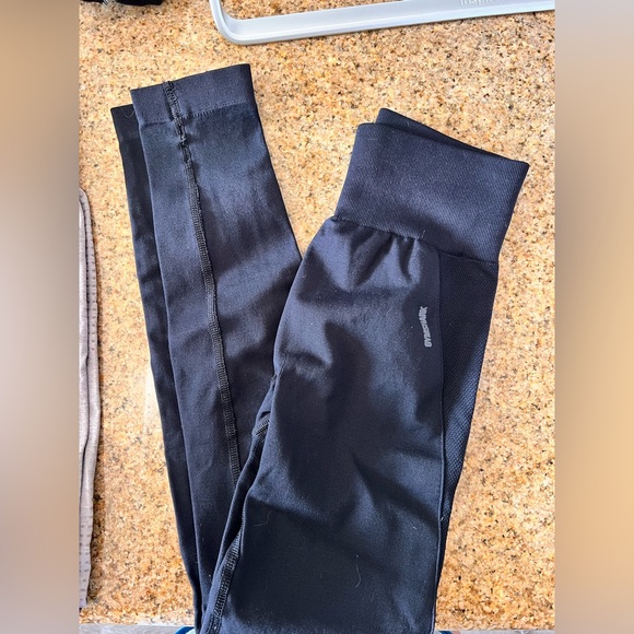 GYMSHARK LEGGING BUNDLE! - Picture 6 of 7